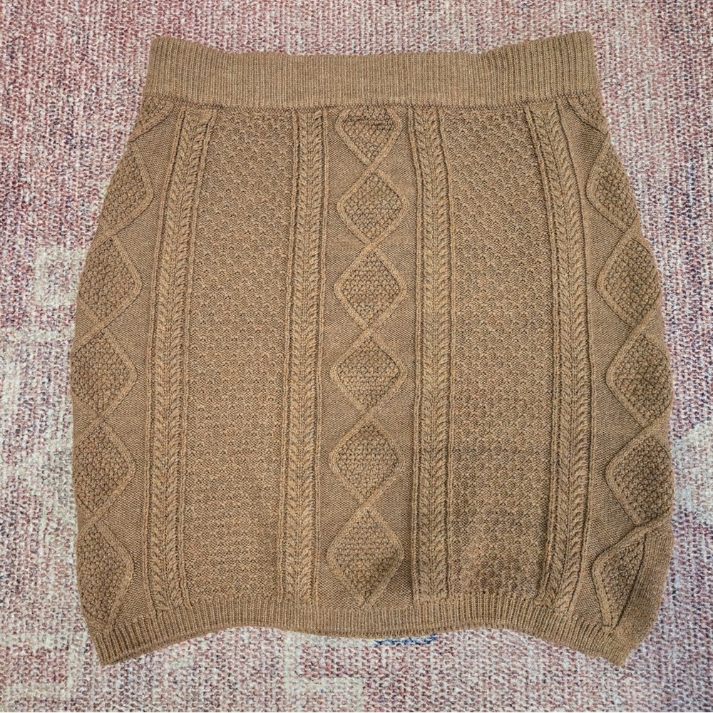 Promesa cable knit pull on sweater mini skirt size small